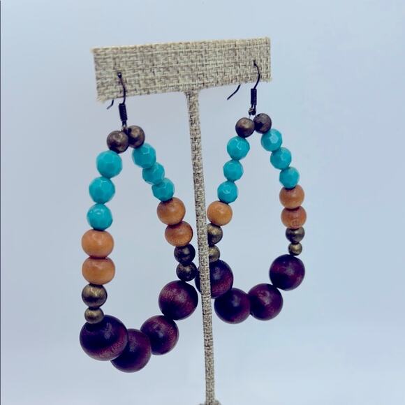 Handcrafted Beaded Earrings in Turquoise and Brown - Picture 4 of 7